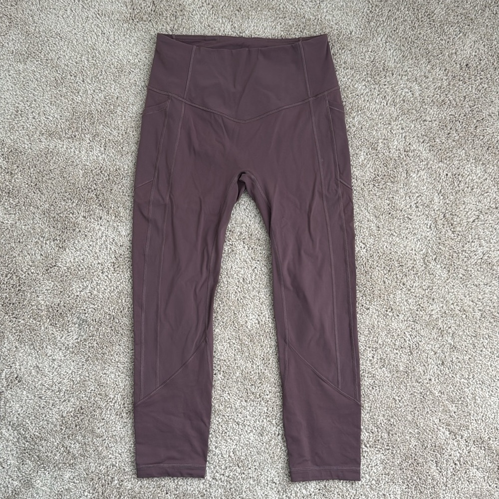 Lululemon All The Right Places 23”